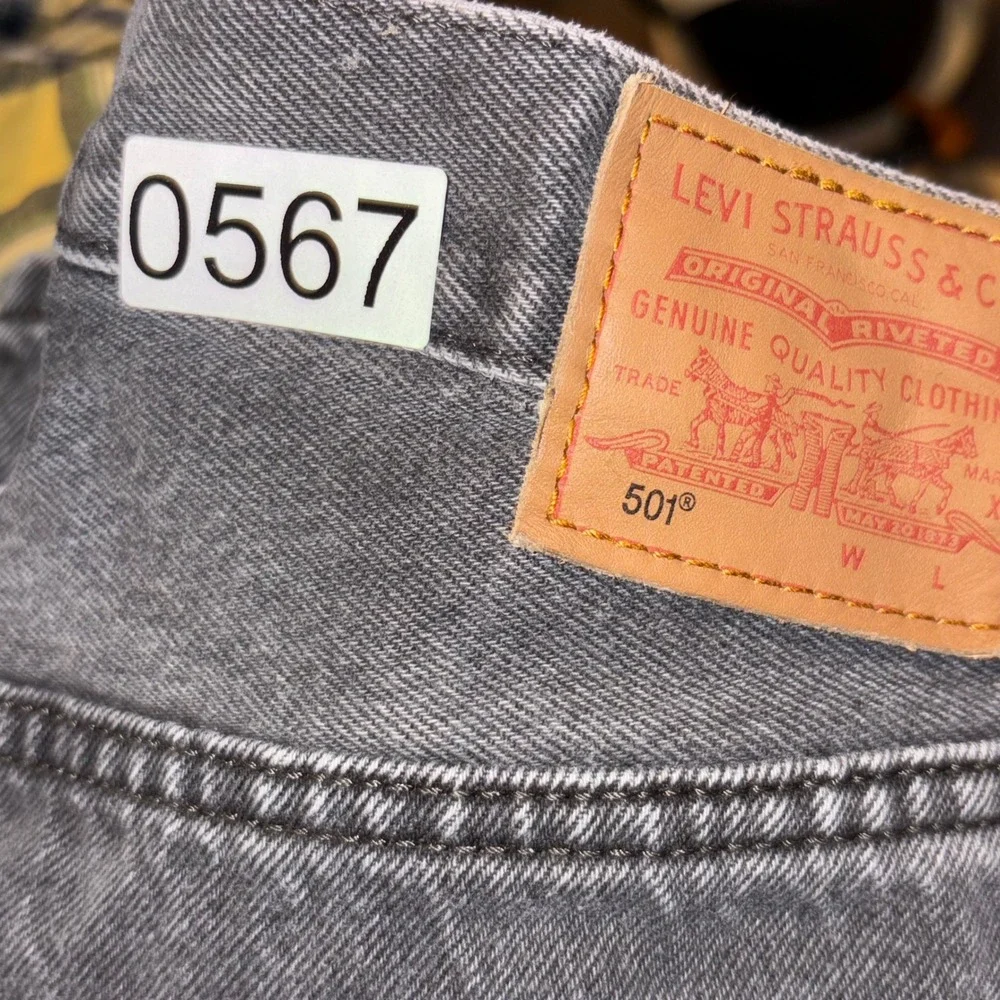 Levis 501 Premium Jeans Faded Black Straight Leg Button‎ Fly Denim Men's 29x30